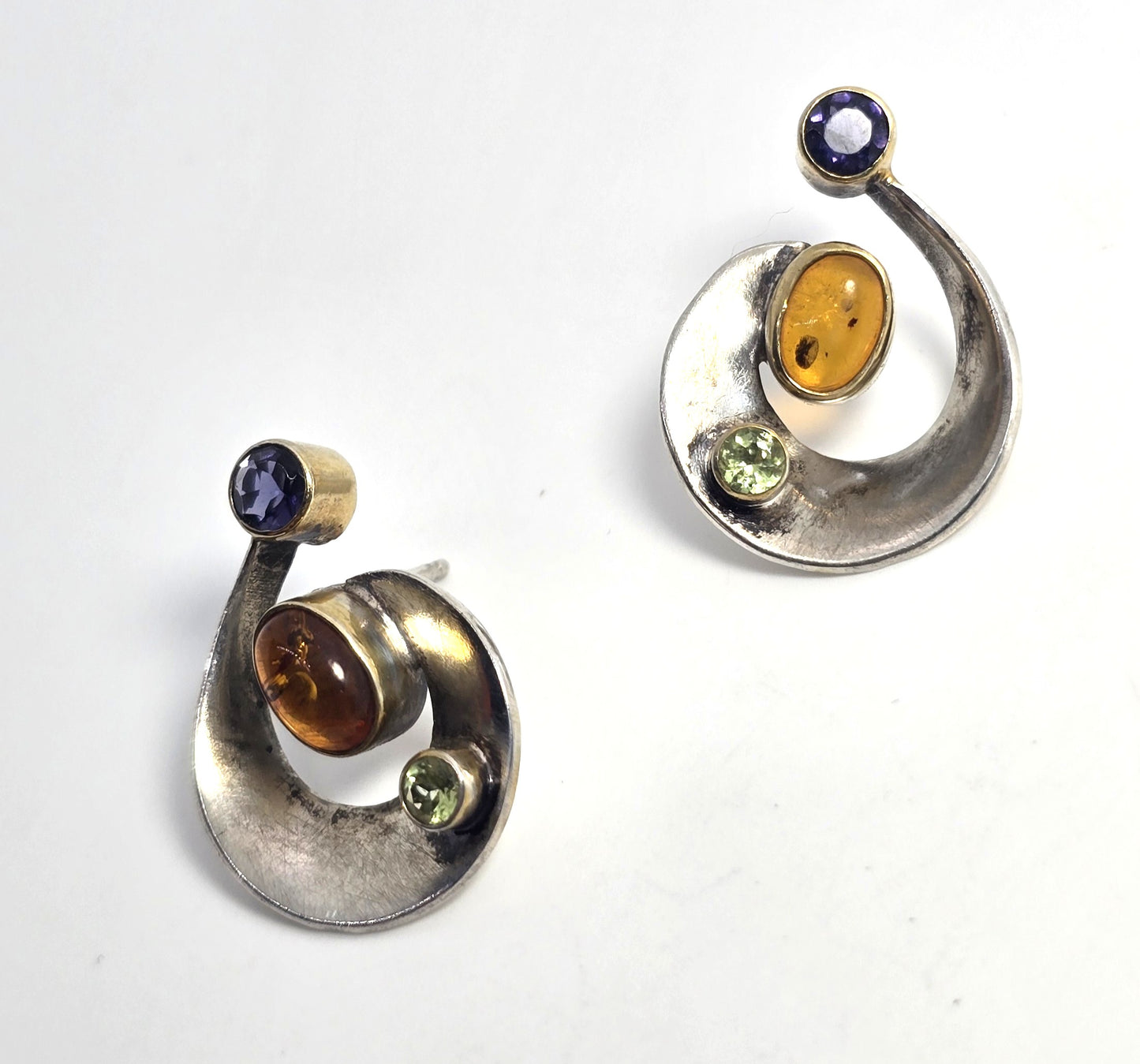 Abstract Amber Iolite peridot sterling silver gold plated vintage stud earrings
