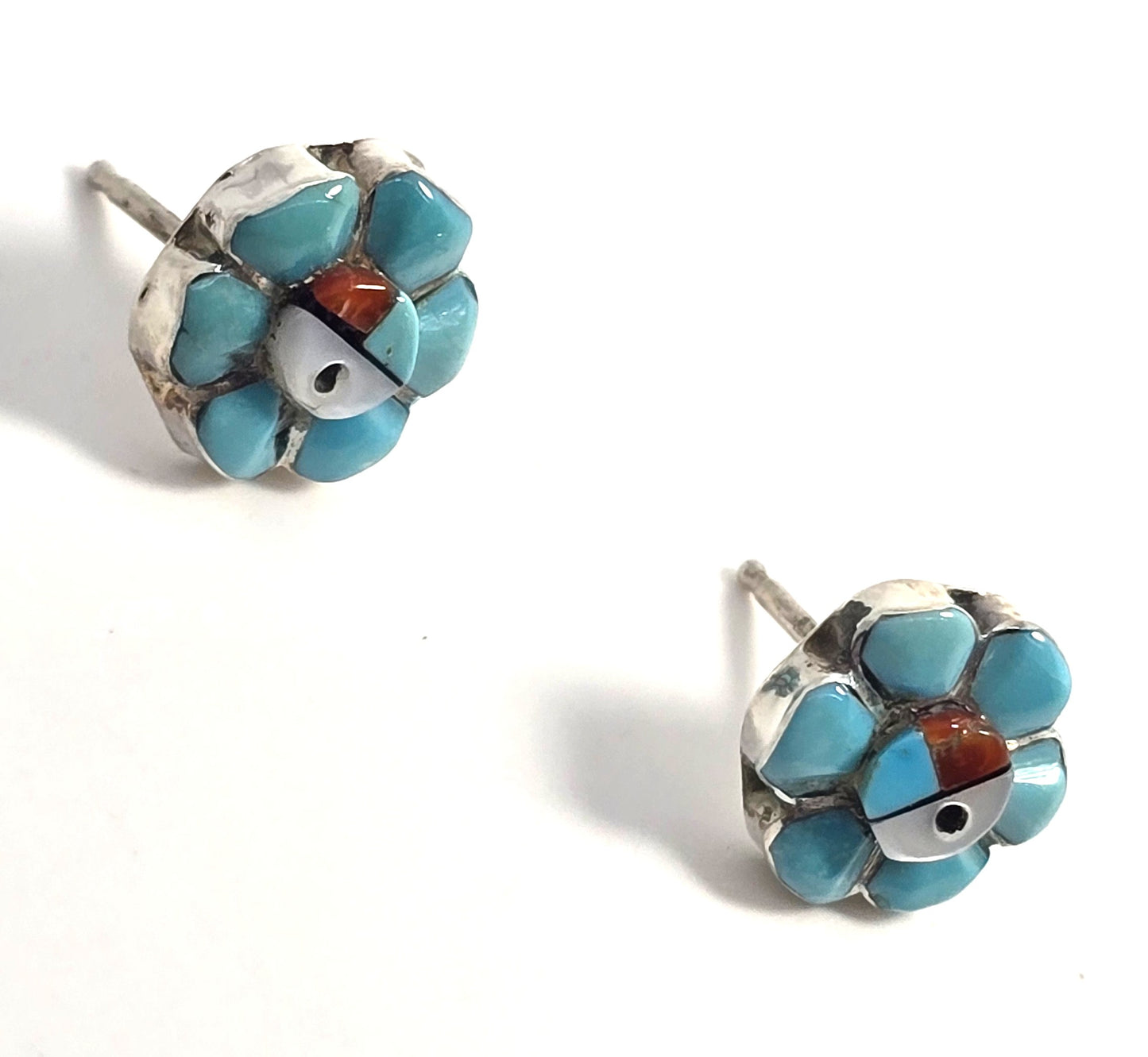 Zuni Sterling sun face carved vintage artisan sterling silver stud earrings
