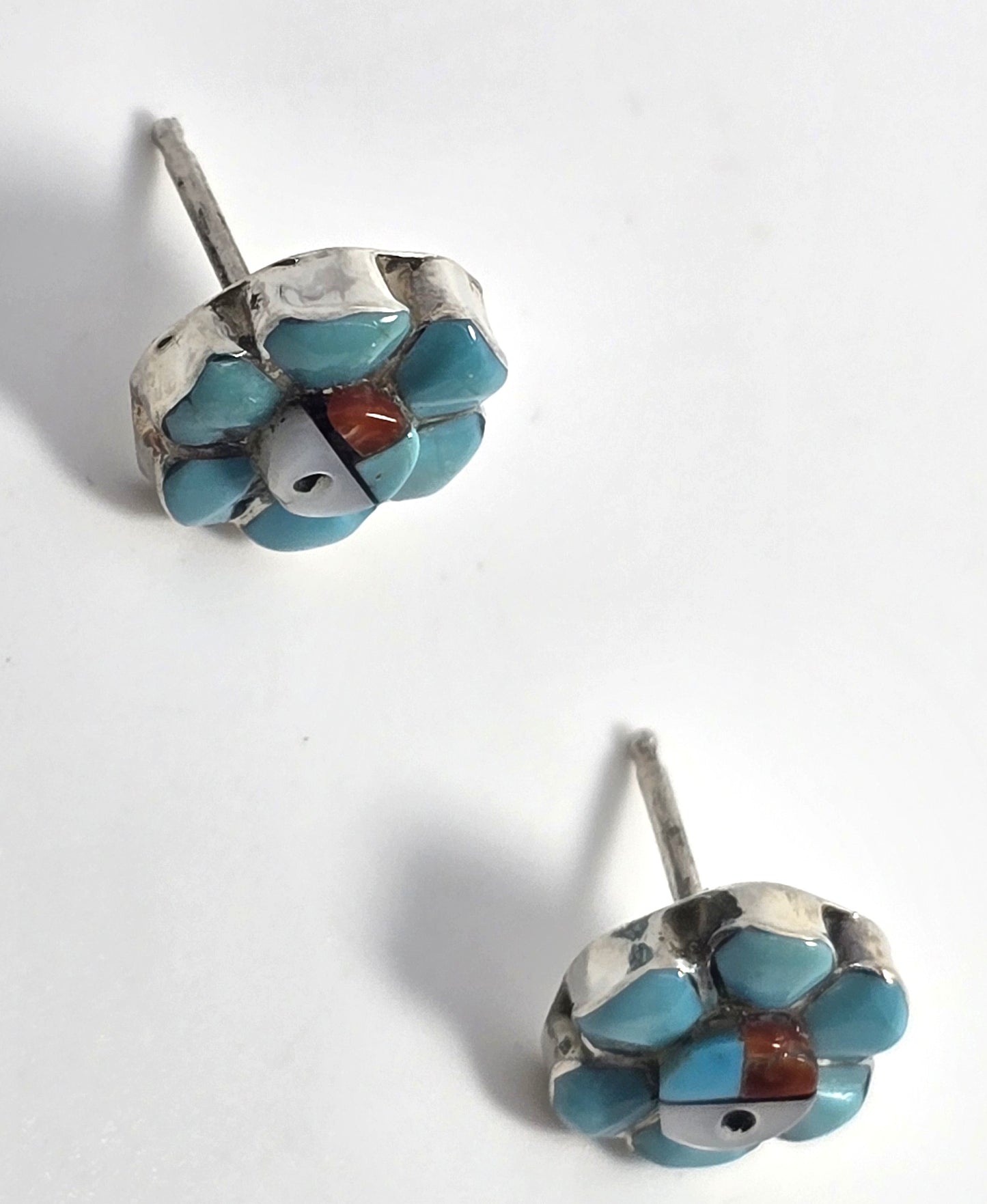 Zuni Sterling sun face carved vintage artisan sterling silver stud earrings