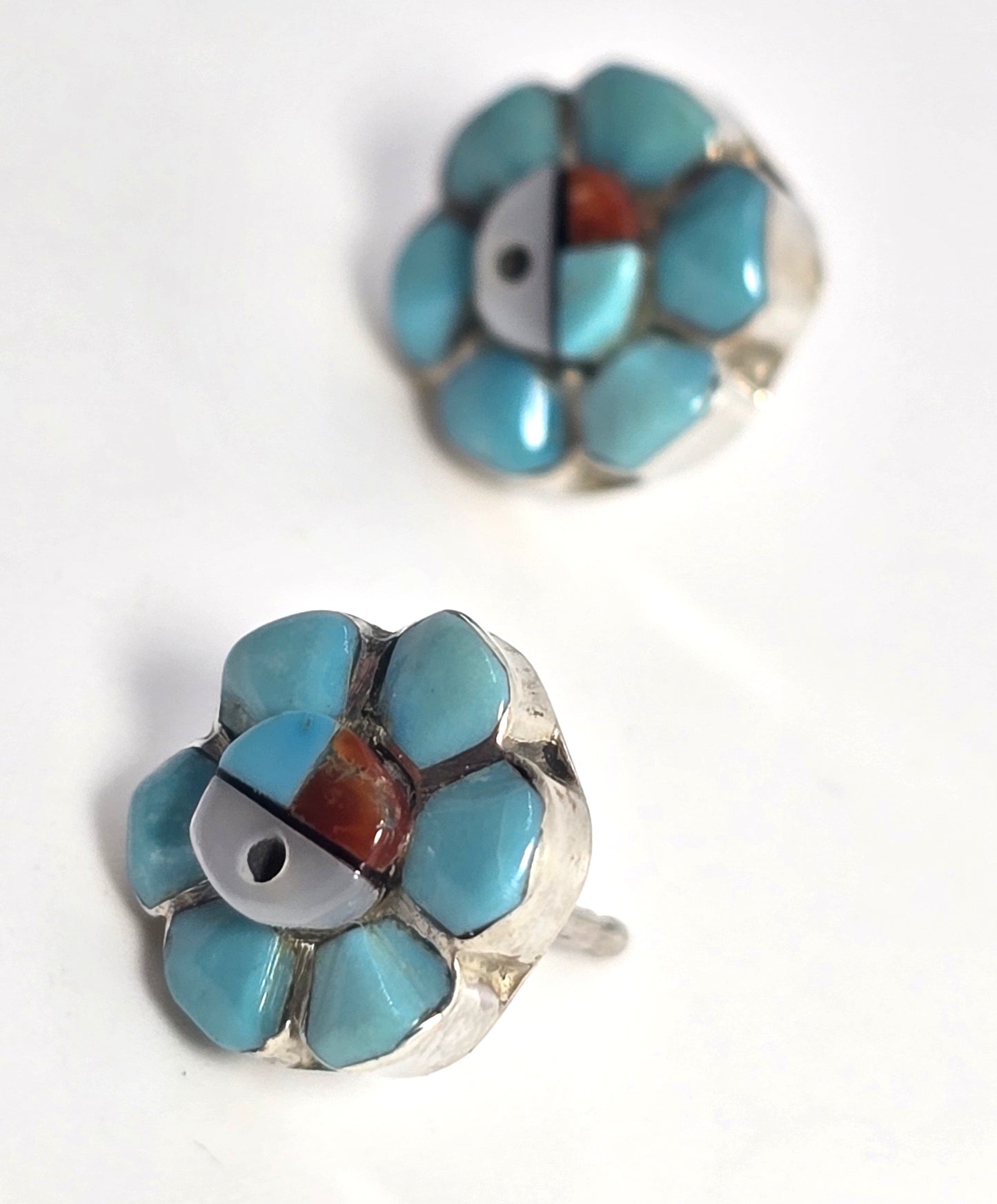 Zuni Sterling sun face carved vintage artisan sterling silver stud earrings