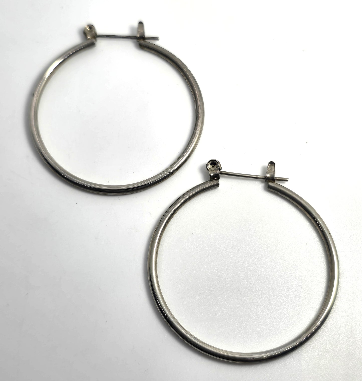 Lever back large thin 1.5 inch silver plated vintage earrings