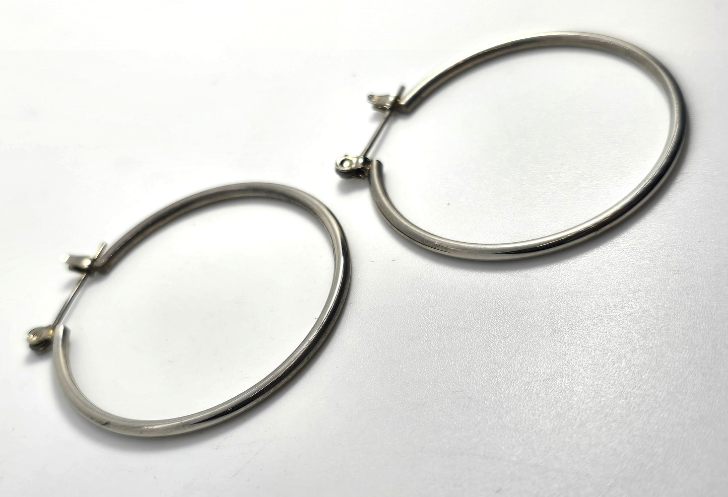 Lever back large thin 1.5 inch silver plated vintage earrings