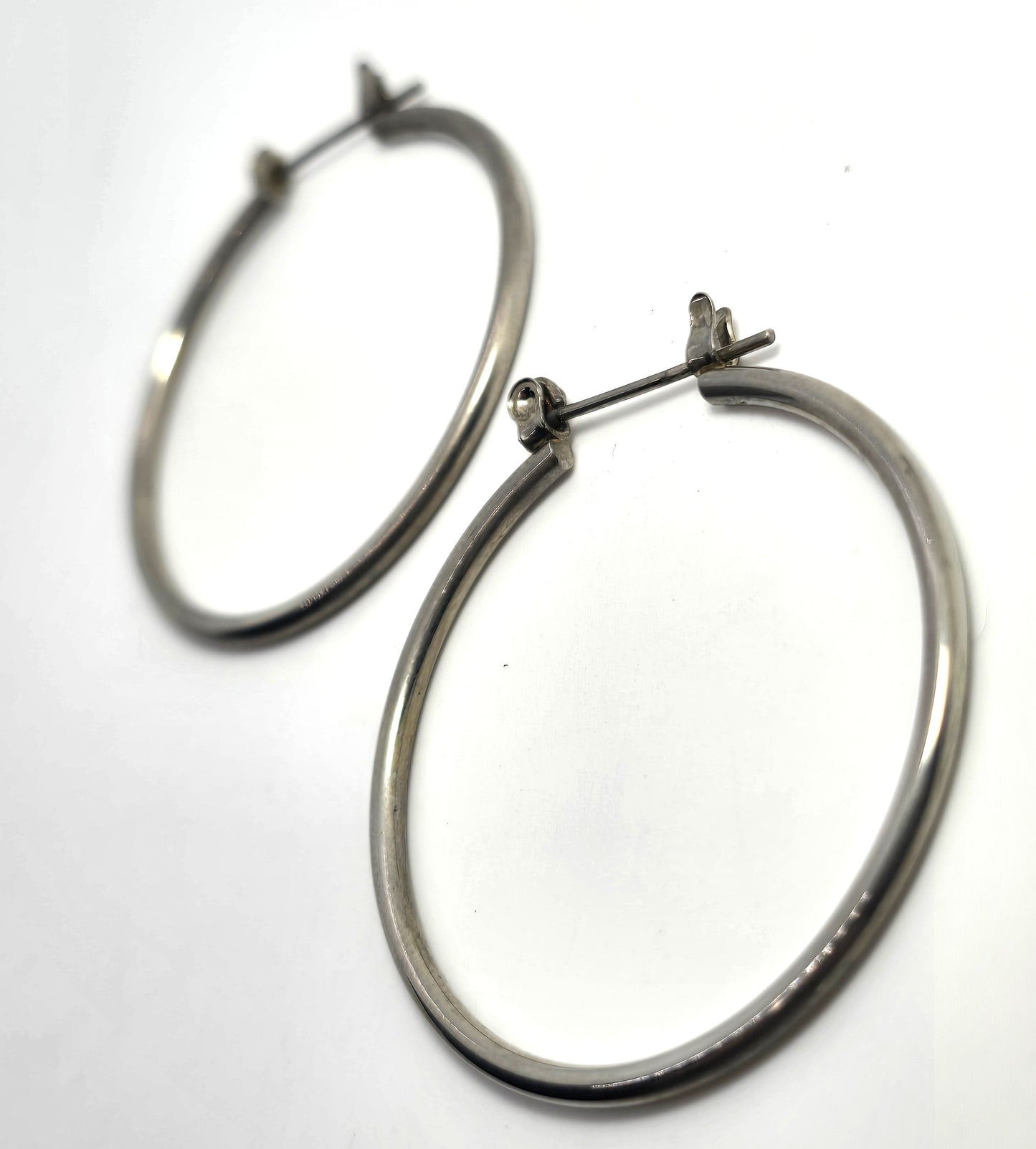 Lever back large thin 1.5 inch silver plated vintage earrings