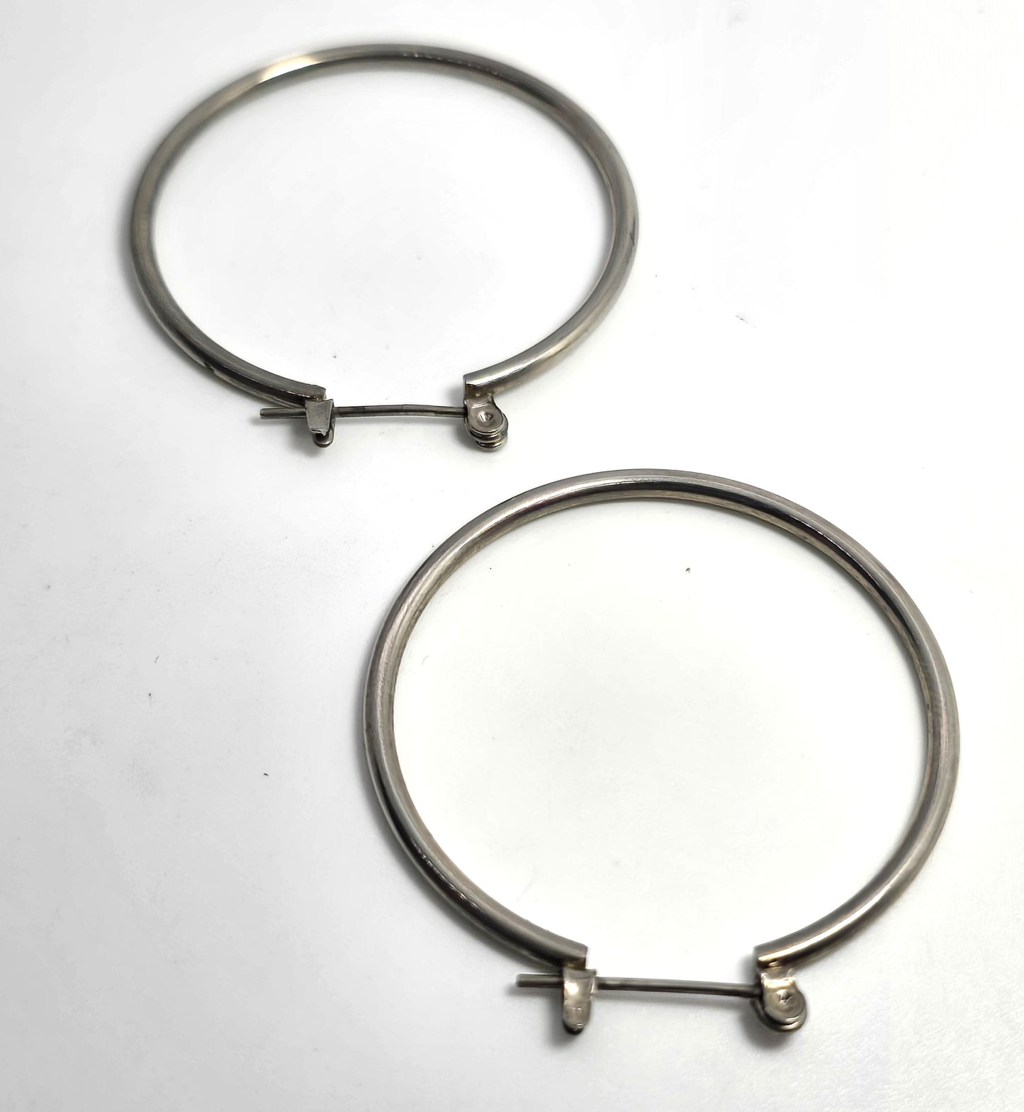 Lever back large thin 1.5 inch silver plated vintage earrings