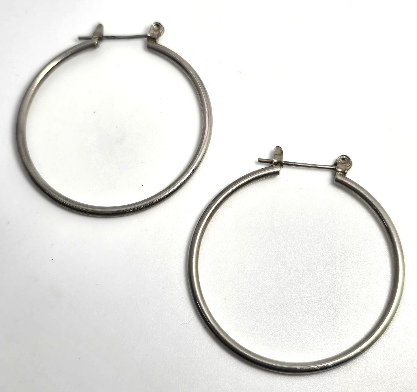 Lever back large thin 1.5 inch silver plated vintage earrings