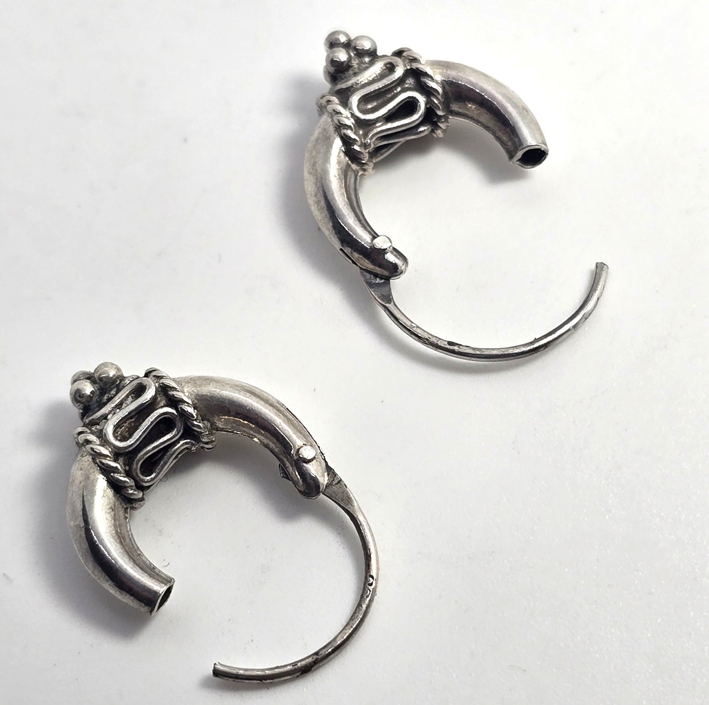 Tribal Balinese small thick sterling silver internal thread vintage hoop earrings