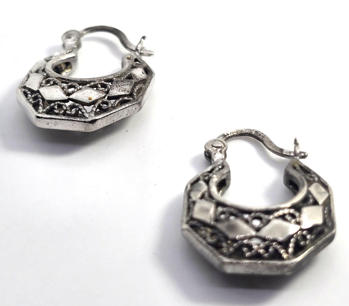 Tribal style open work octagonal vintage sterling silver lever back hoop earrings