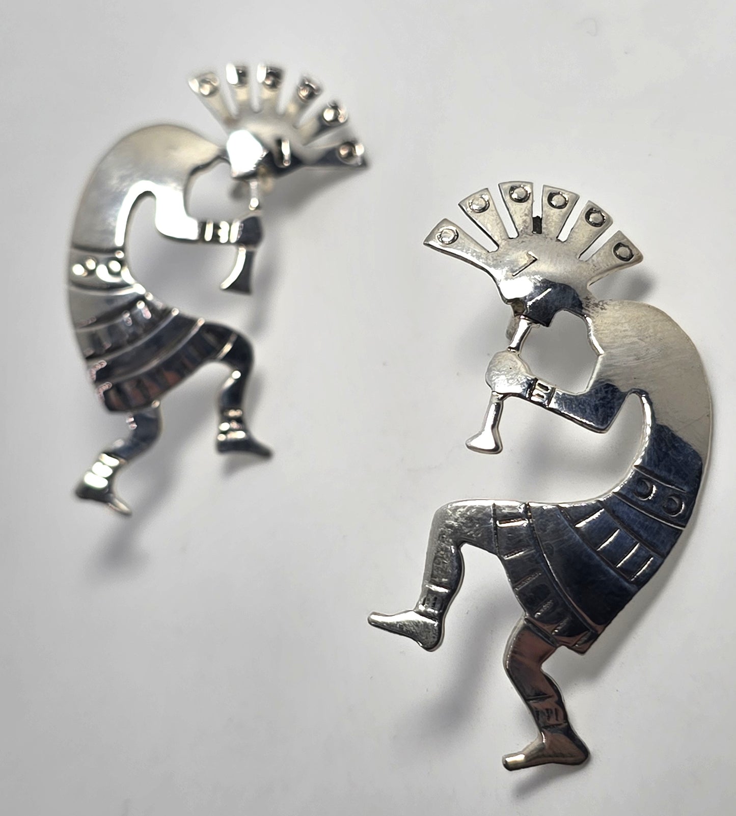 Sensa Eustace Zuni Vintage Native American Kokopelli dancer sterling silver earrings