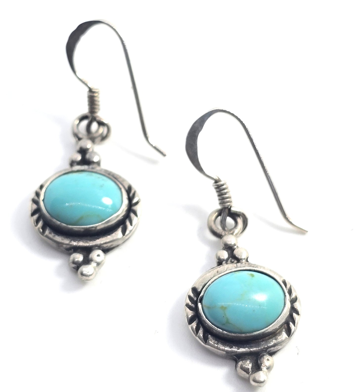Turquoise vintage solid sterling silver Southwestern drop earrings