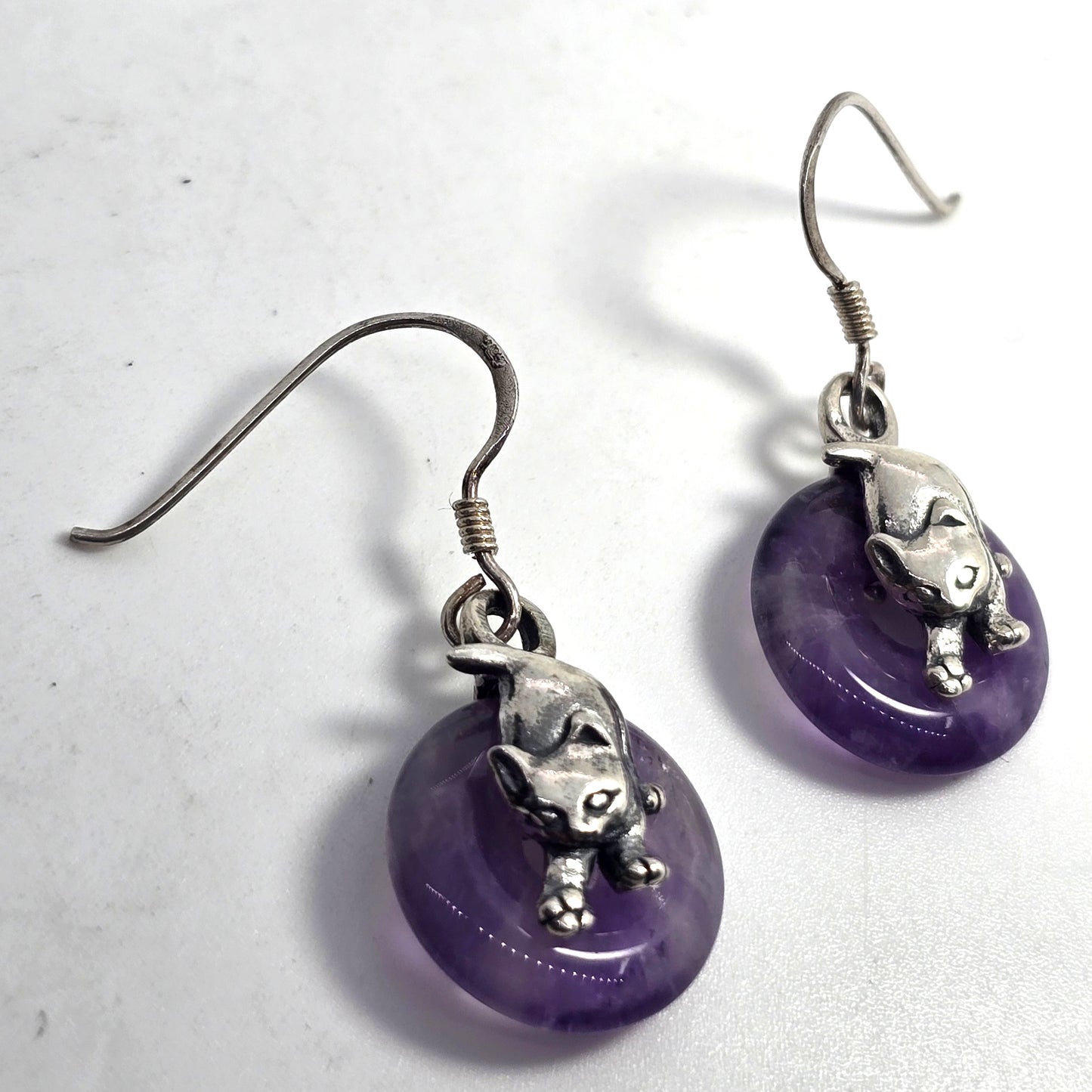 Playful kitty cat Amethyst donut gemstone vintage sterling silver earrings 1996