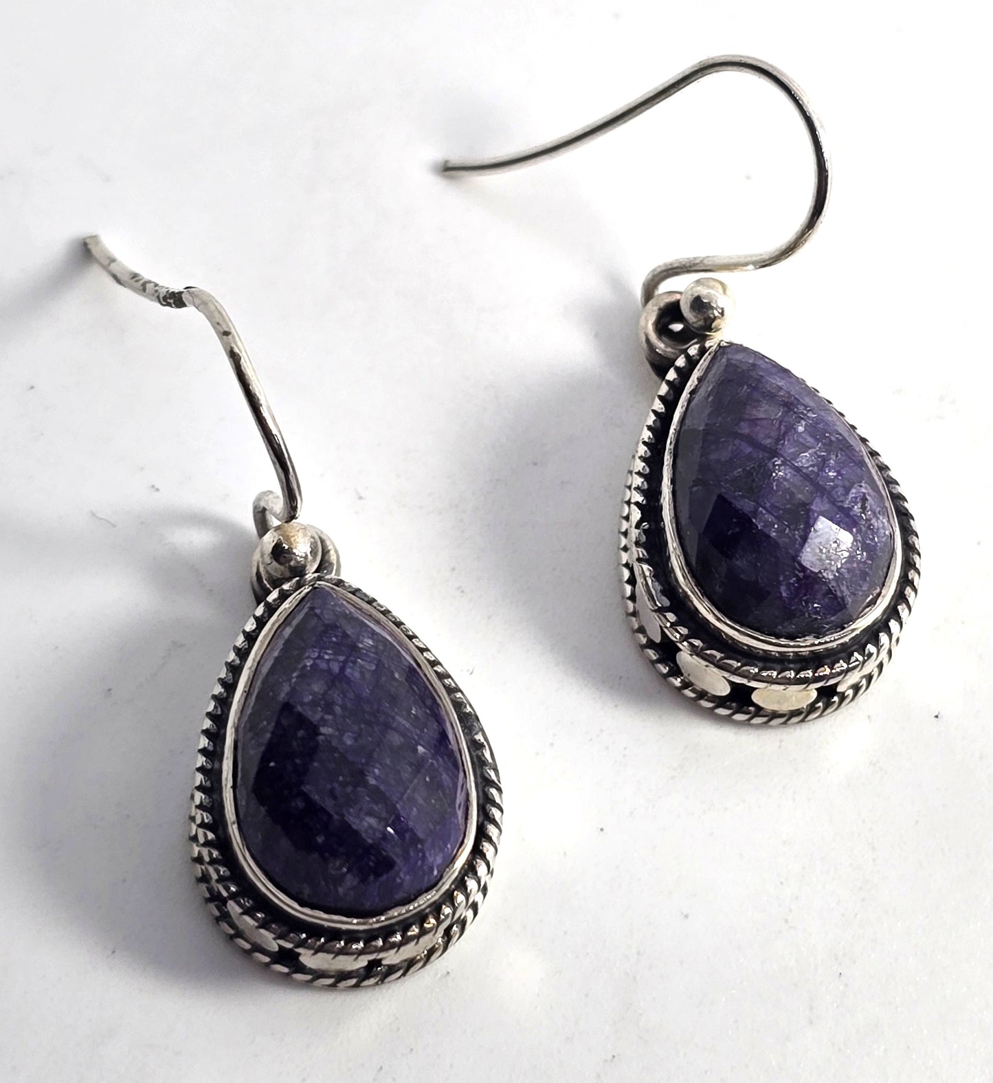 BJC Natural corundum blue Sapphire gemstone faceted pear sterling silver earrings