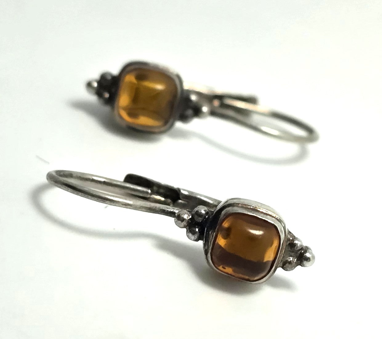 Amber sterling silver Bali Balinese tribal lever back petite vintage earrings