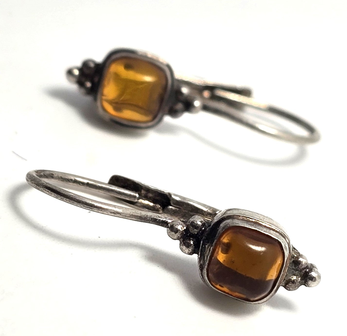 Amber sterling silver Bali Balinese tribal lever back petite vintage earrings