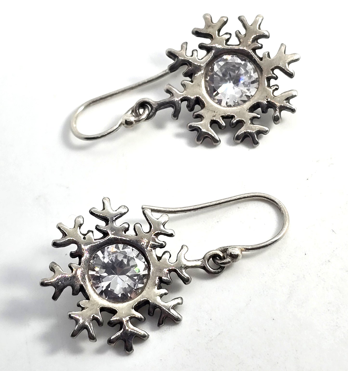 Silpada sterling silver snowflake dangle earrings cubic zirconia W1459