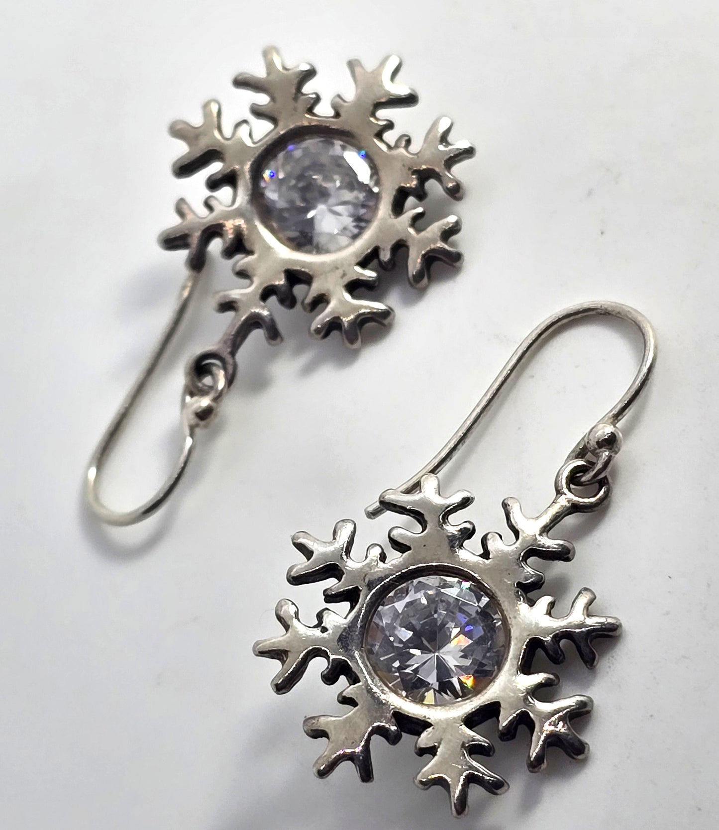 Silpada sterling silver snowflake dangle earrings cubic zirconia W1459