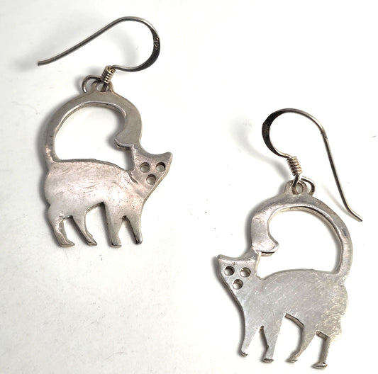 Howling in the night Samantha kitty cat feline sterling silver vintage earrings