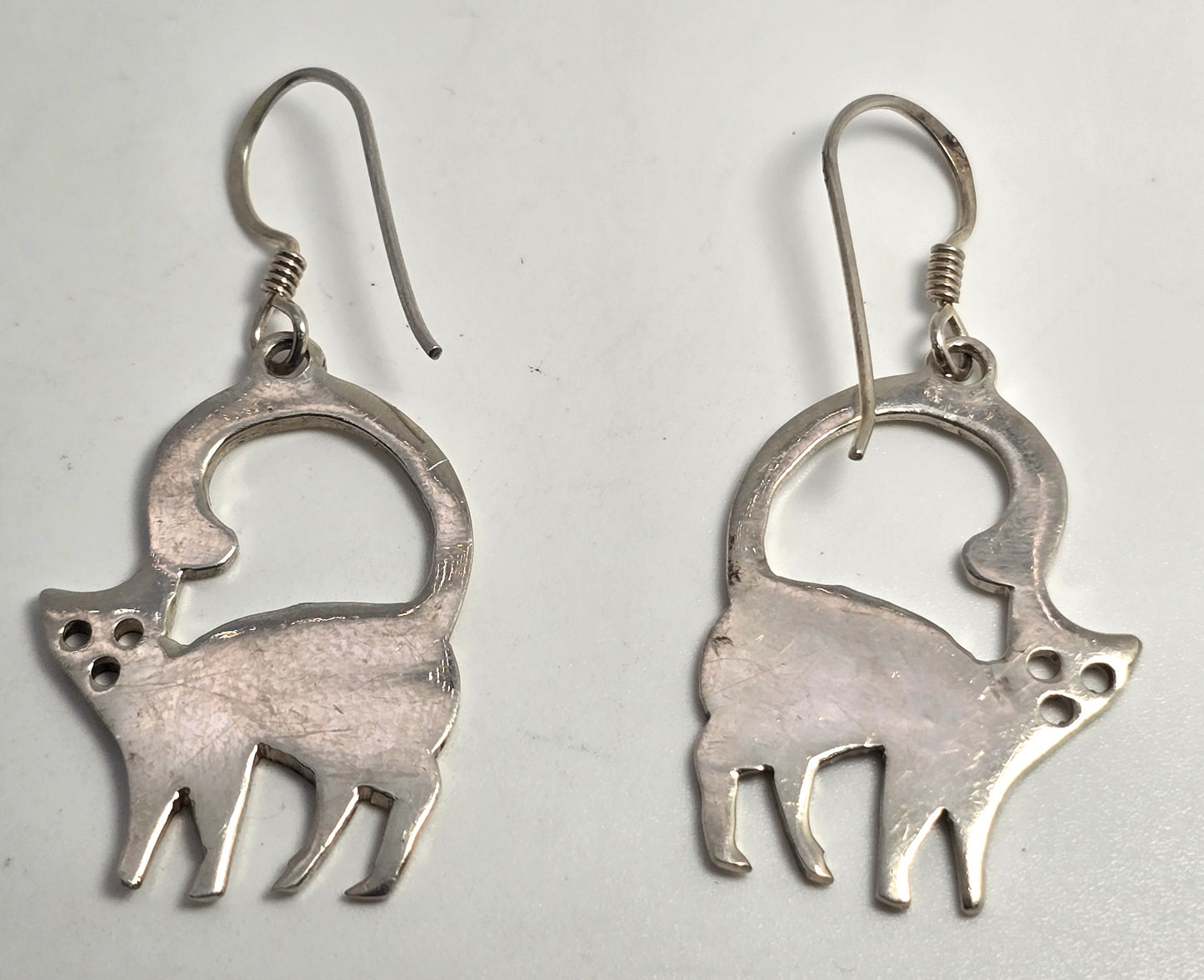 Howling in the night Samantha kitty cat feline sterling silver vintage earrings
