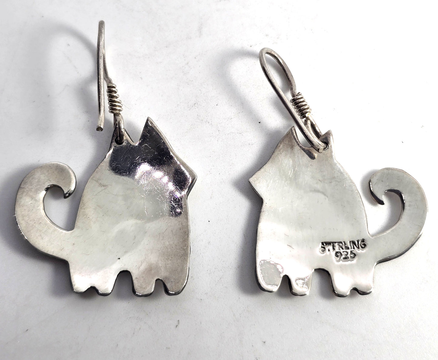The Great Gus banded kitty cat feline sterling silver vintage earrings