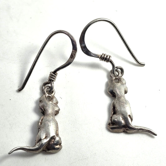 WI regal sitting kitty cat feline sterling silver vintage earrings