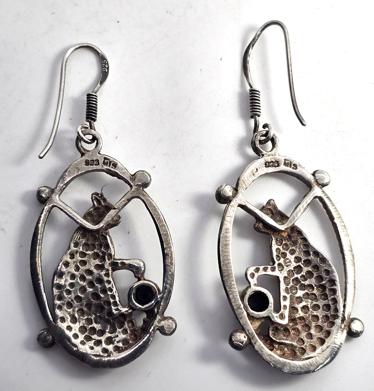 WTS Cat in frame with black yarn ball kitty sterling silver earrings