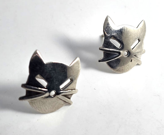 Beau Sterling Modernist Kitty Cat feline heat sterling silver vintage stud earrings