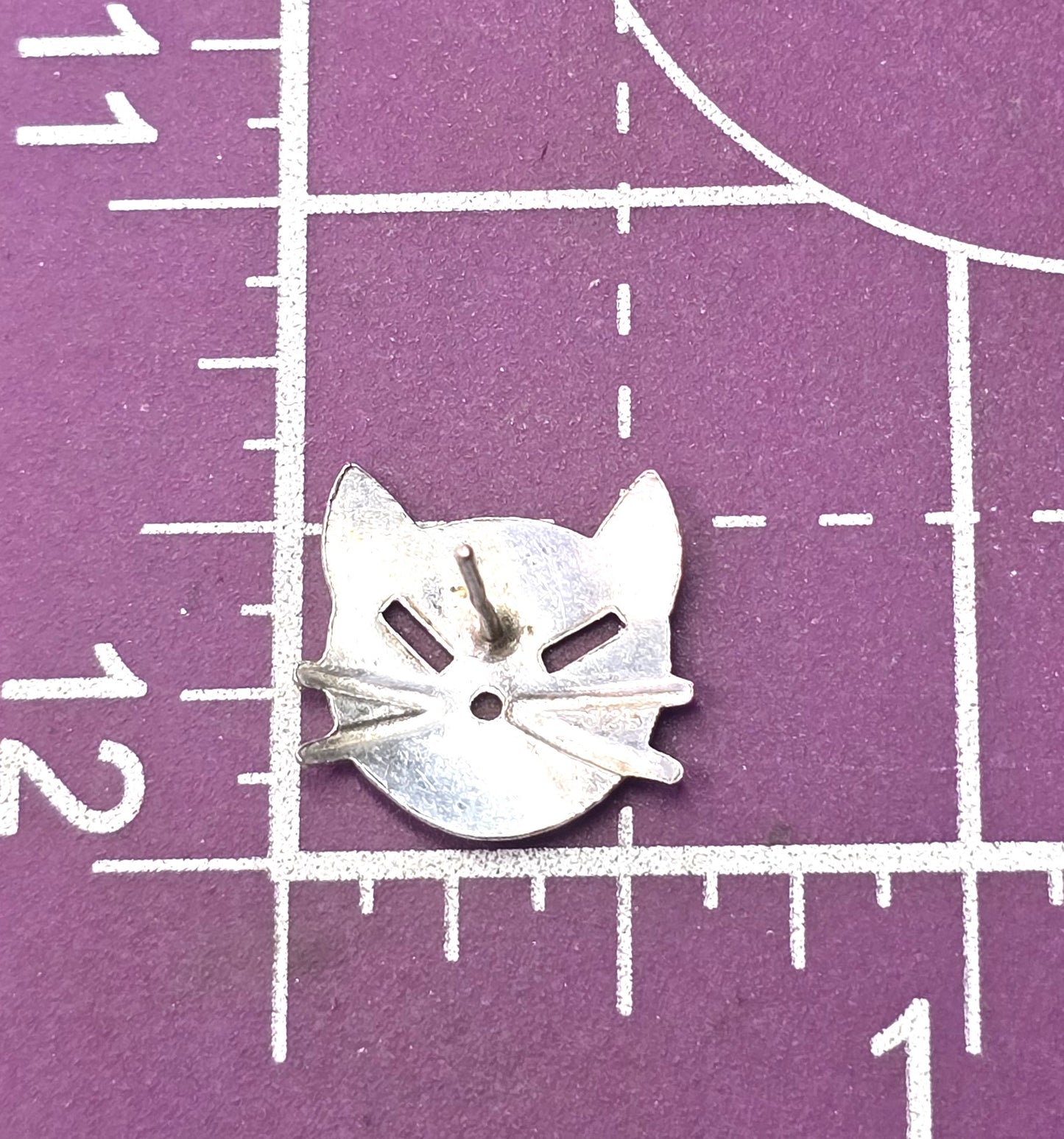 Beau Sterling Modernist Kitty Cat feline heat sterling silver vintage stud earrings