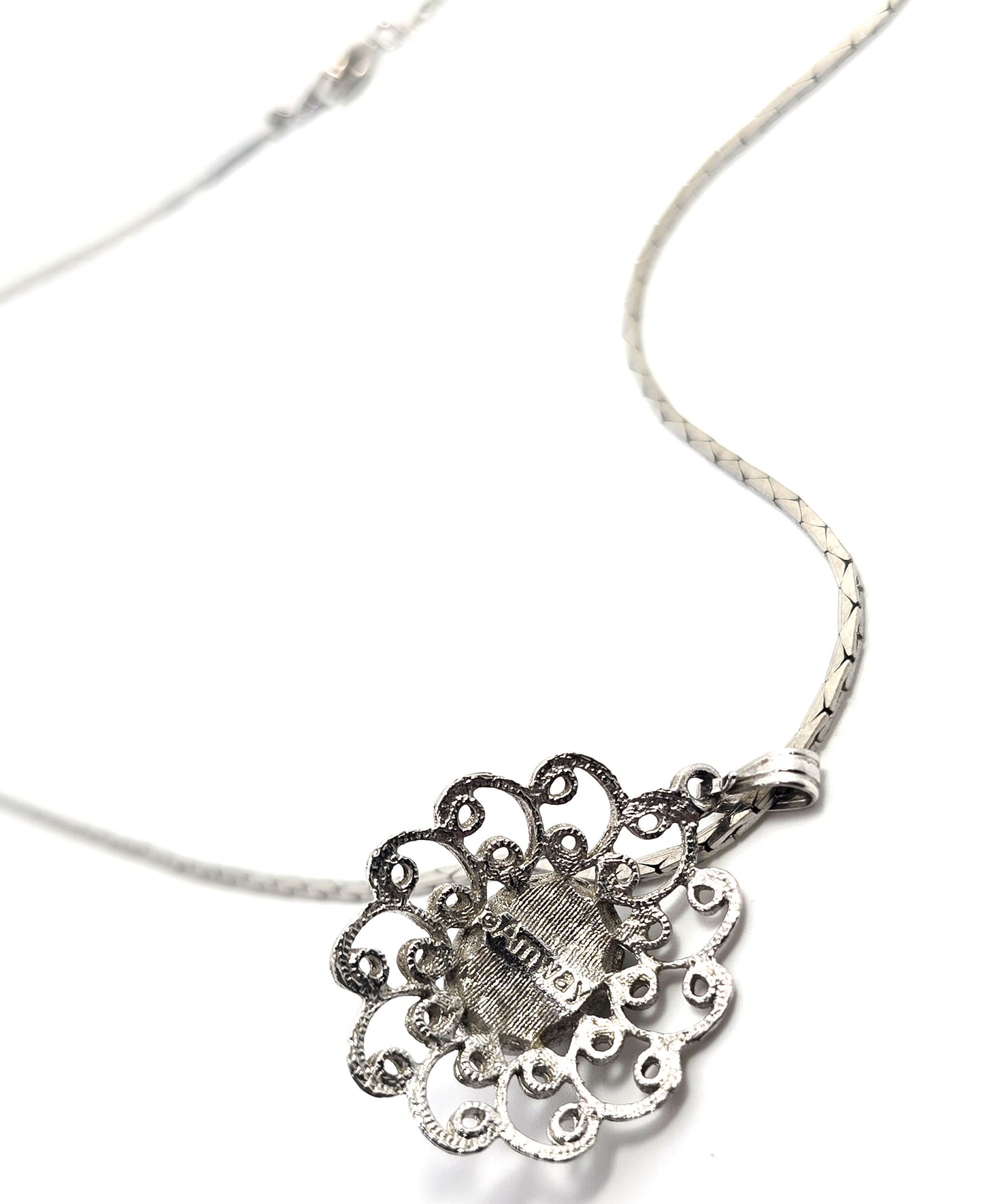 Amway Silver toned filigree black glass signed retro vintage pendant necklace