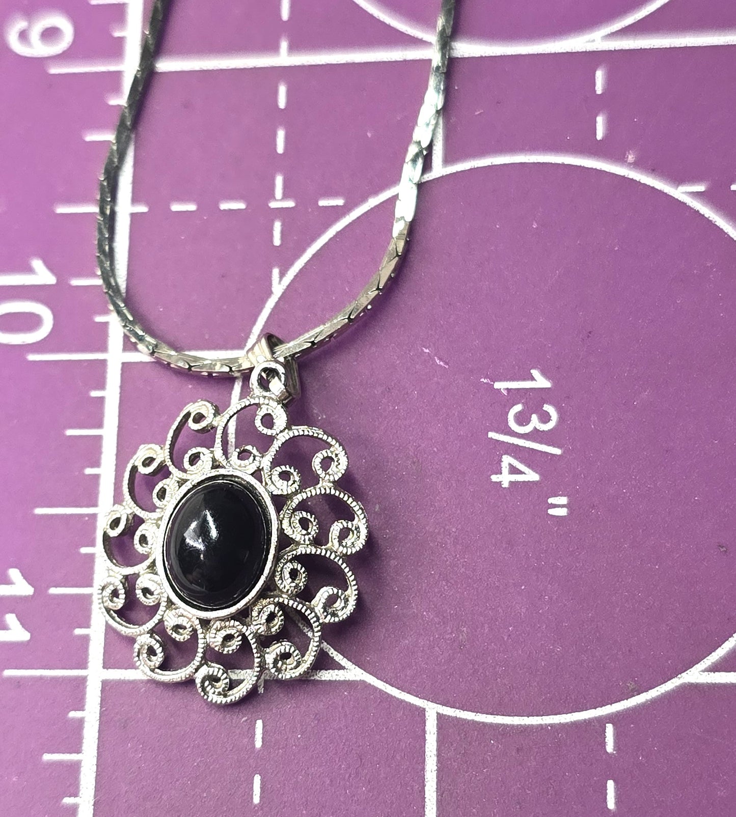 Amway Silver toned filigree black glass signed retro vintage pendant necklace