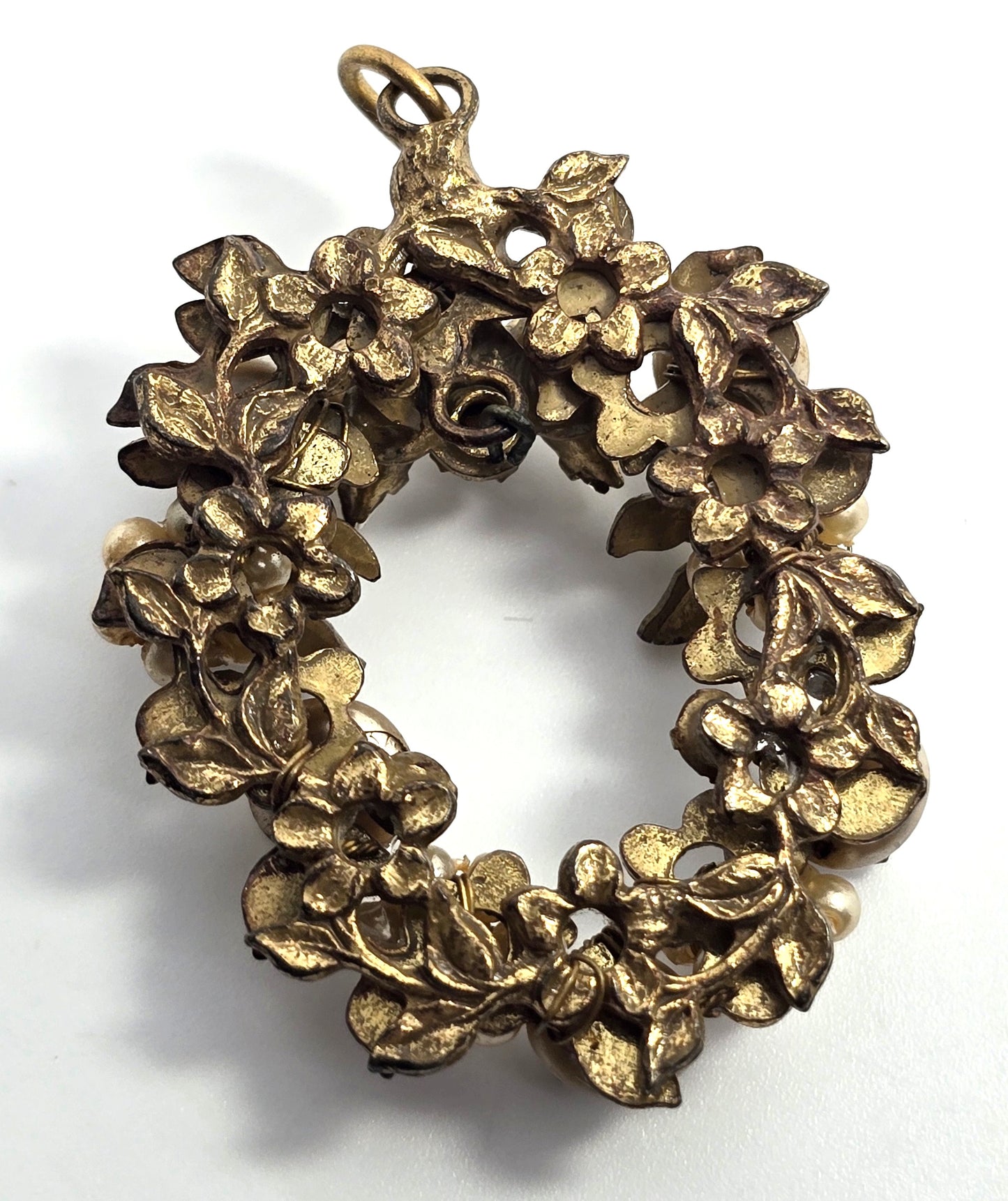 Robert Demario Unsigned faux pearl flower rhinestone Haskell designer vintage pendant