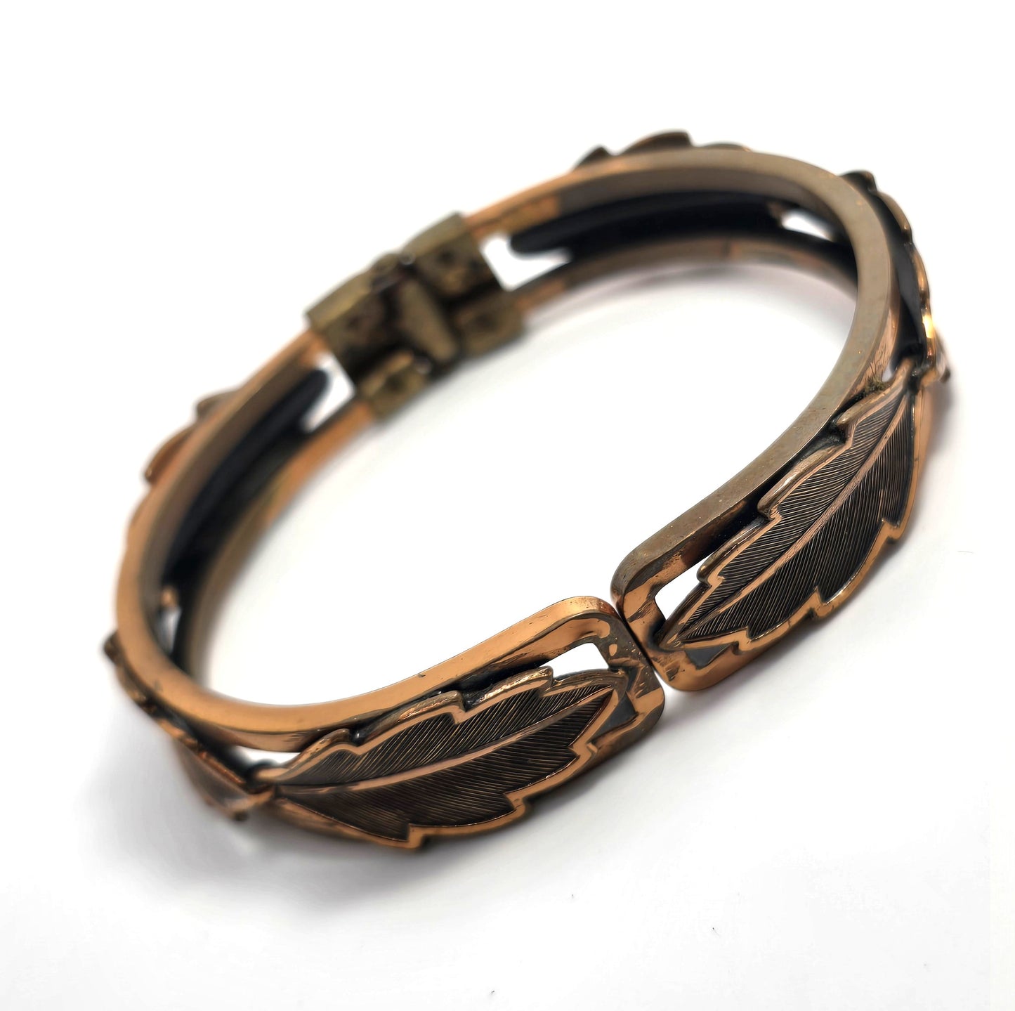 Bell trading Oak Leaf Hinged Vintage Southwestern Bangle Bracelet