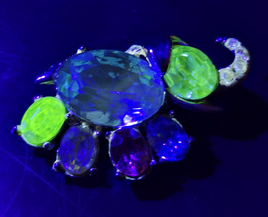 Green uranium glass rhinestone Lucky trunk Elephant UV glow vintage brooch