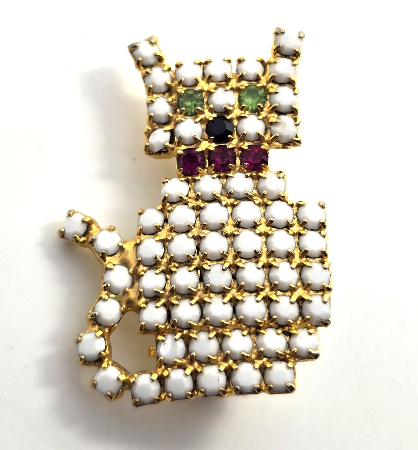 Dorothy Bauer White milk glass kitty cat Green uranium glass eyes vintage brooch