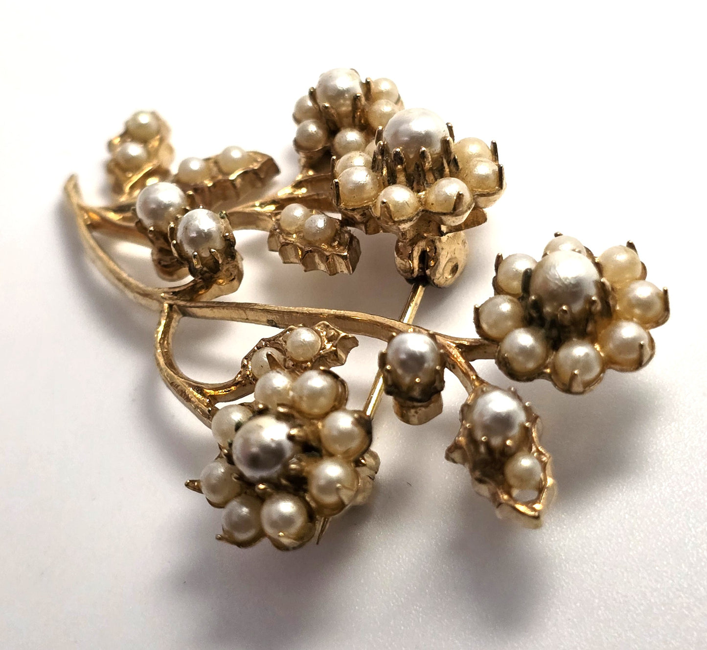Faux cream and white faux pearl flower rhinestone vintage brooch