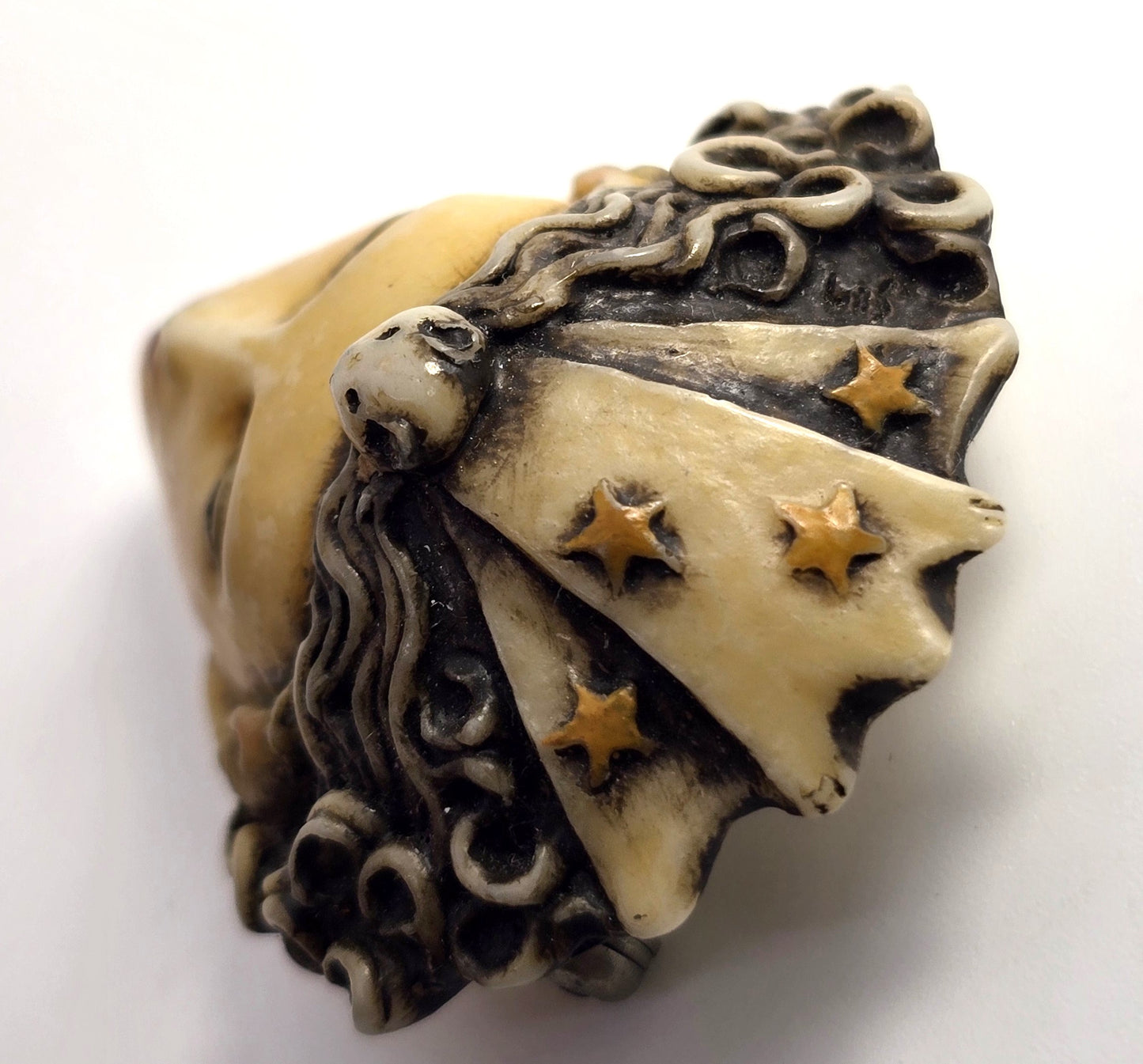Raven Studios Sylvia Massey Mouse & Moons Hand Painted Sculpted Face Brooch 55/400