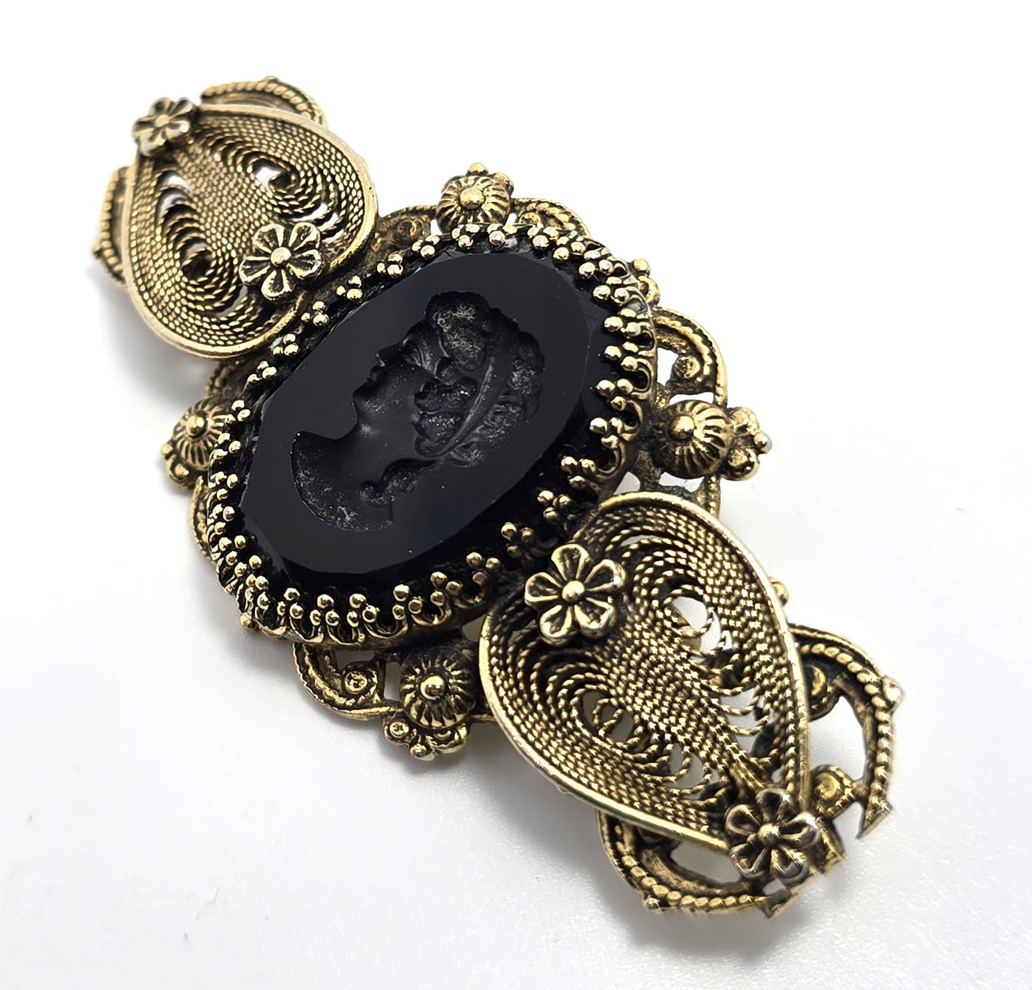 Victorian revival black reverse carved glass cameo gold toned vintage pendant brooch