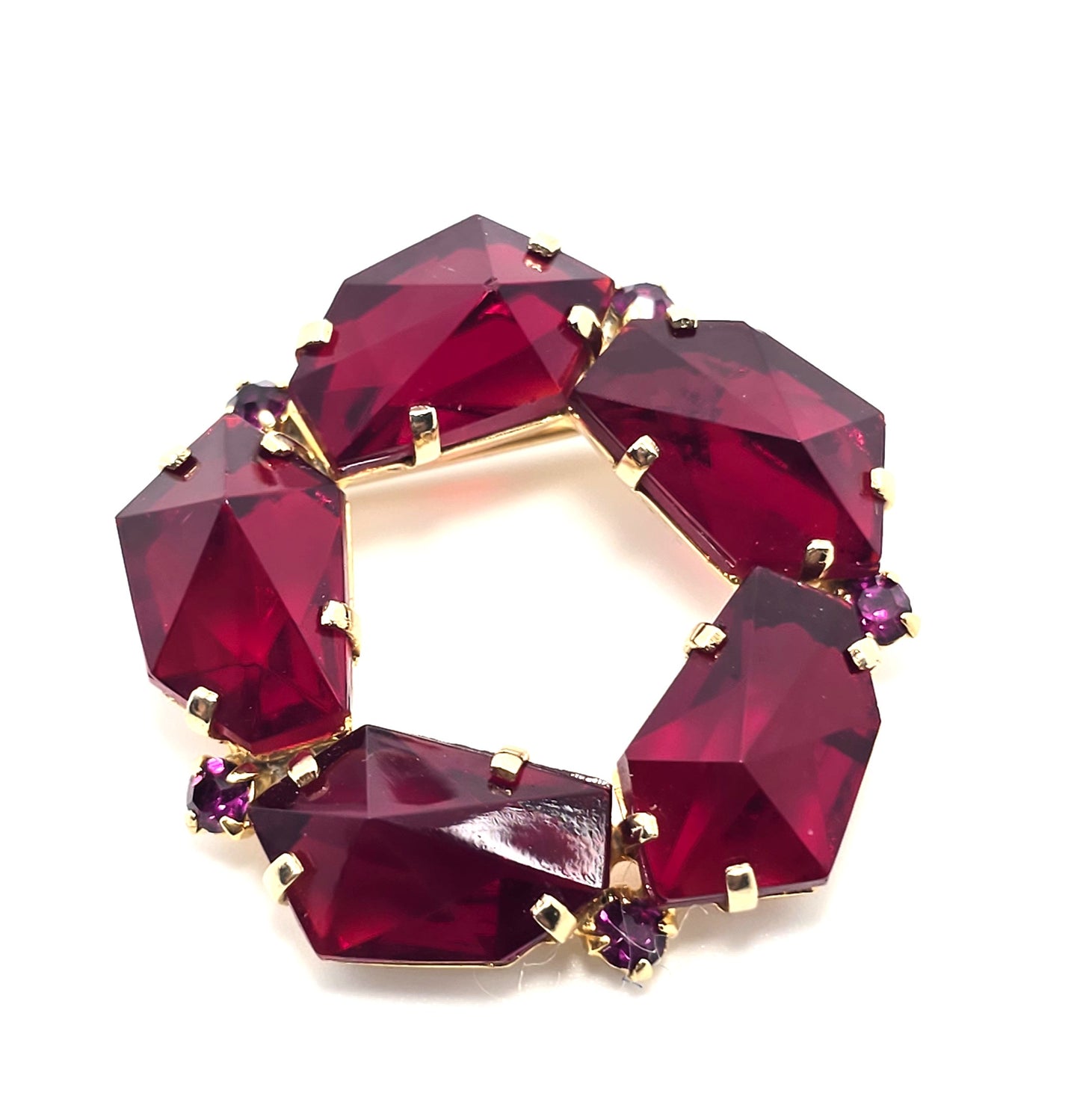 Austrian Ruby red mid century vintage pyramid rhinestone wreath brooch