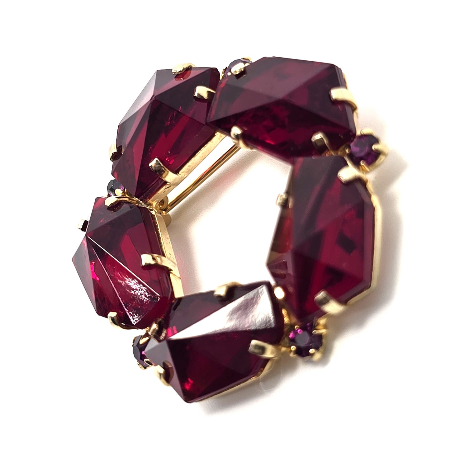 Austrian Ruby red mid century vintage pyramid rhinestone wreath brooch
