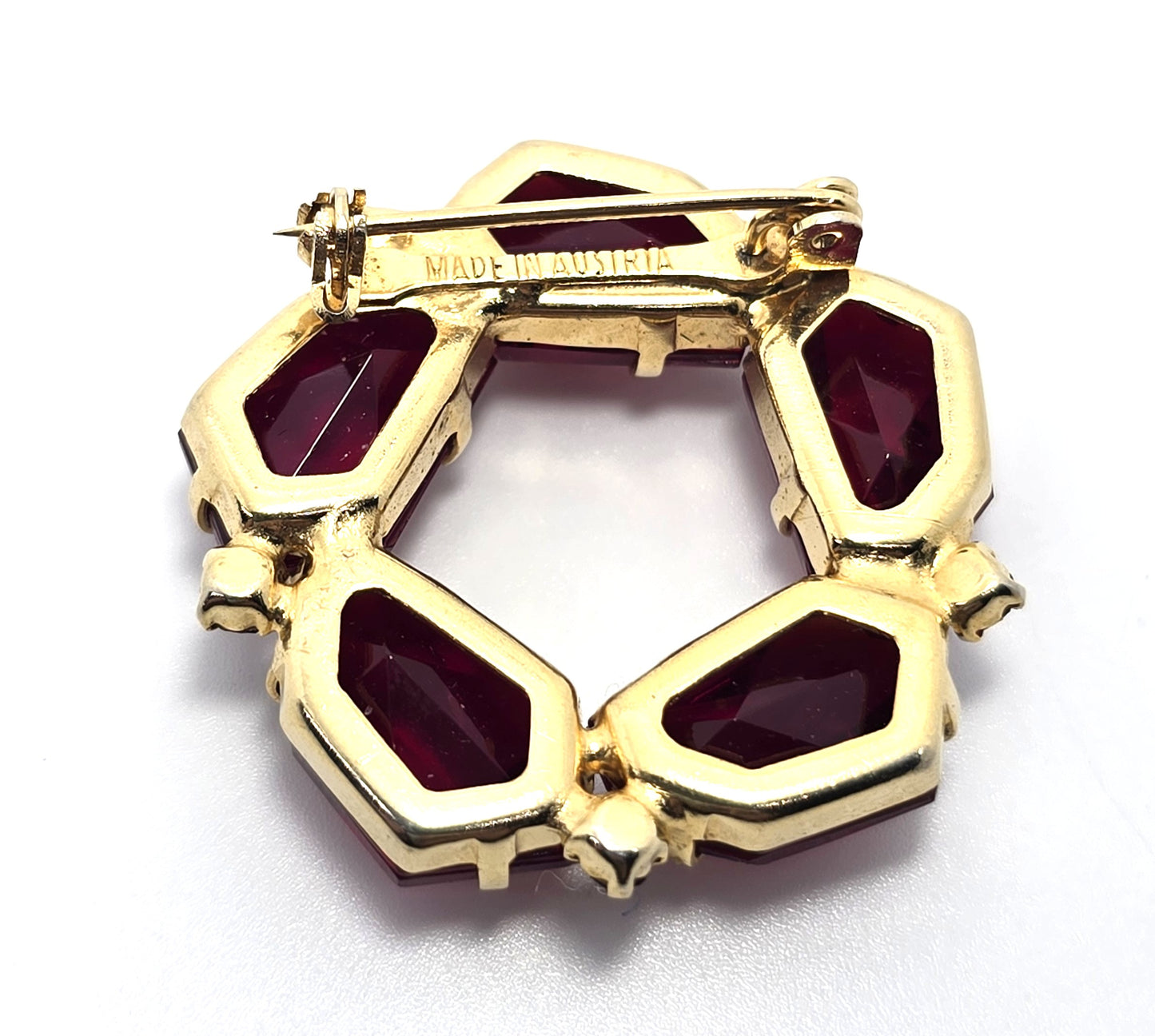 Austrian Ruby red mid century vintage pyramid rhinestone wreath brooch