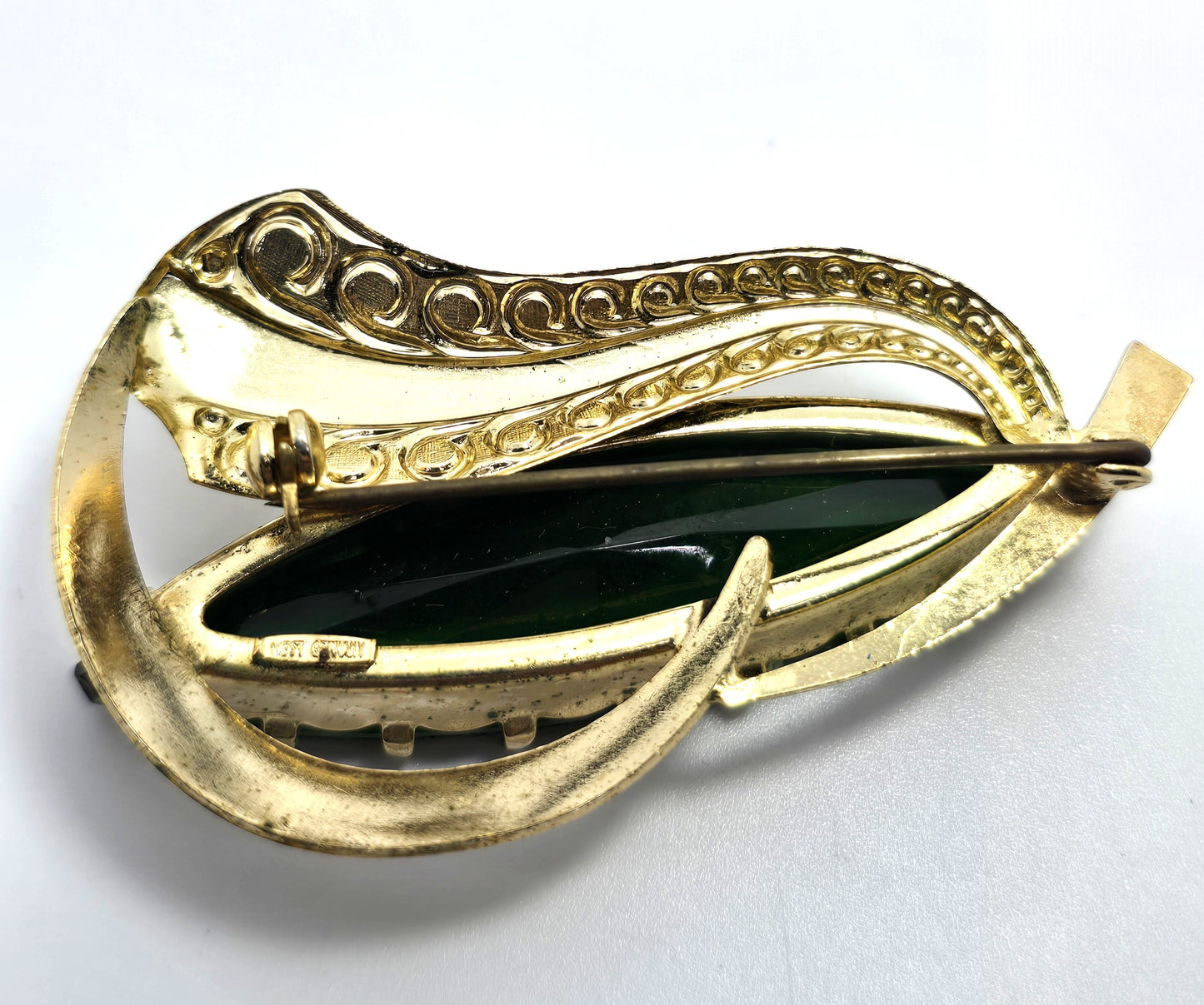 West Germany Emerald dark green rhinestone gold toned leaf vintage brooch