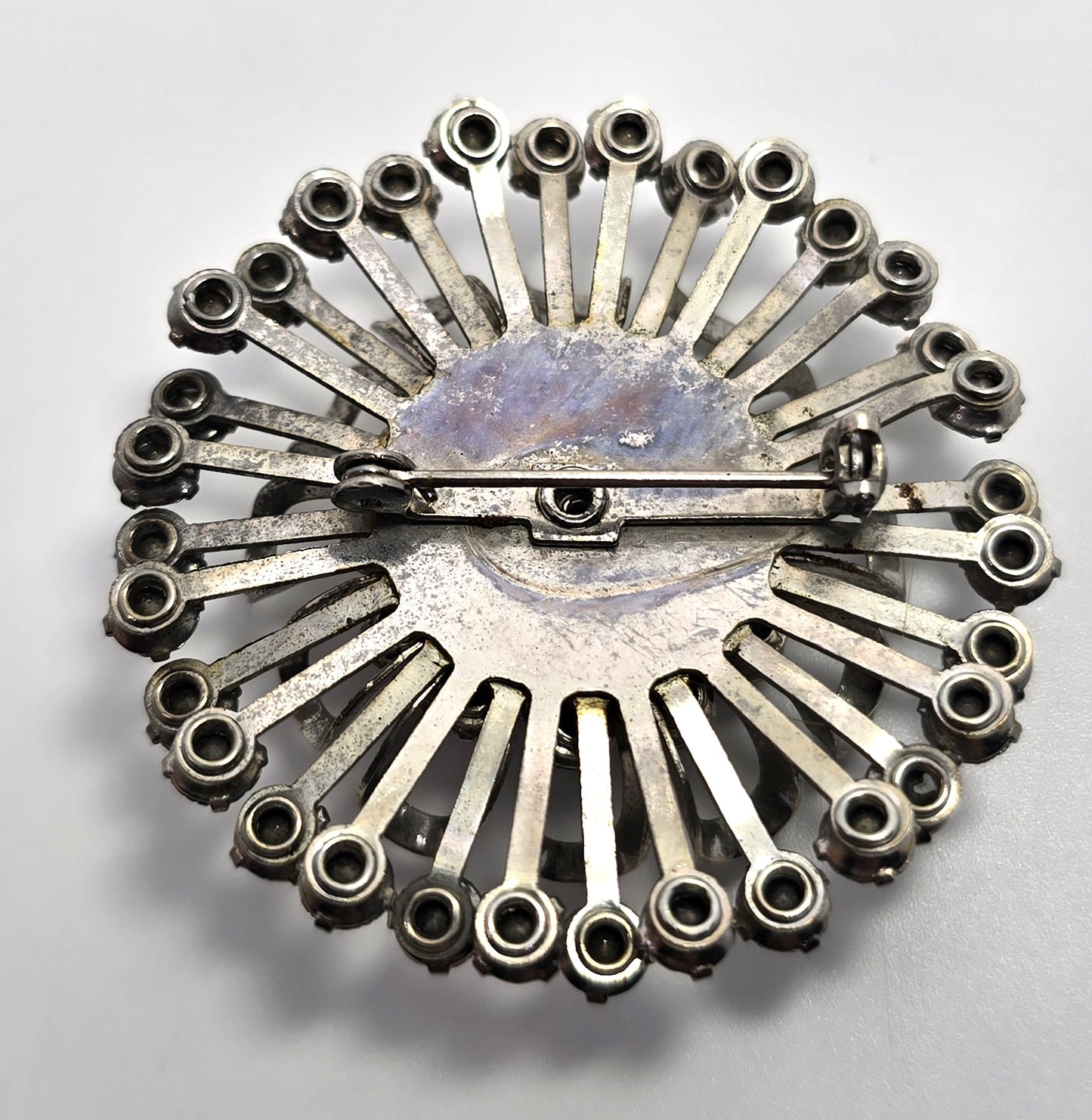 Clear rhinestone vintage flower mid century scatter 2" brooch