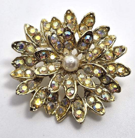 Aurora Borealis rhinestone white faux pearl gold toned flower vintage retro brooch