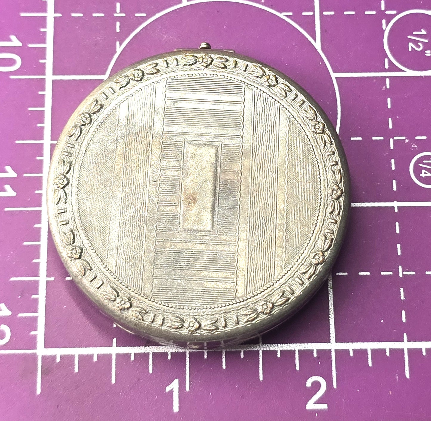 Evans rotating sifter disc Art Deco Antique mirror Powder Compact