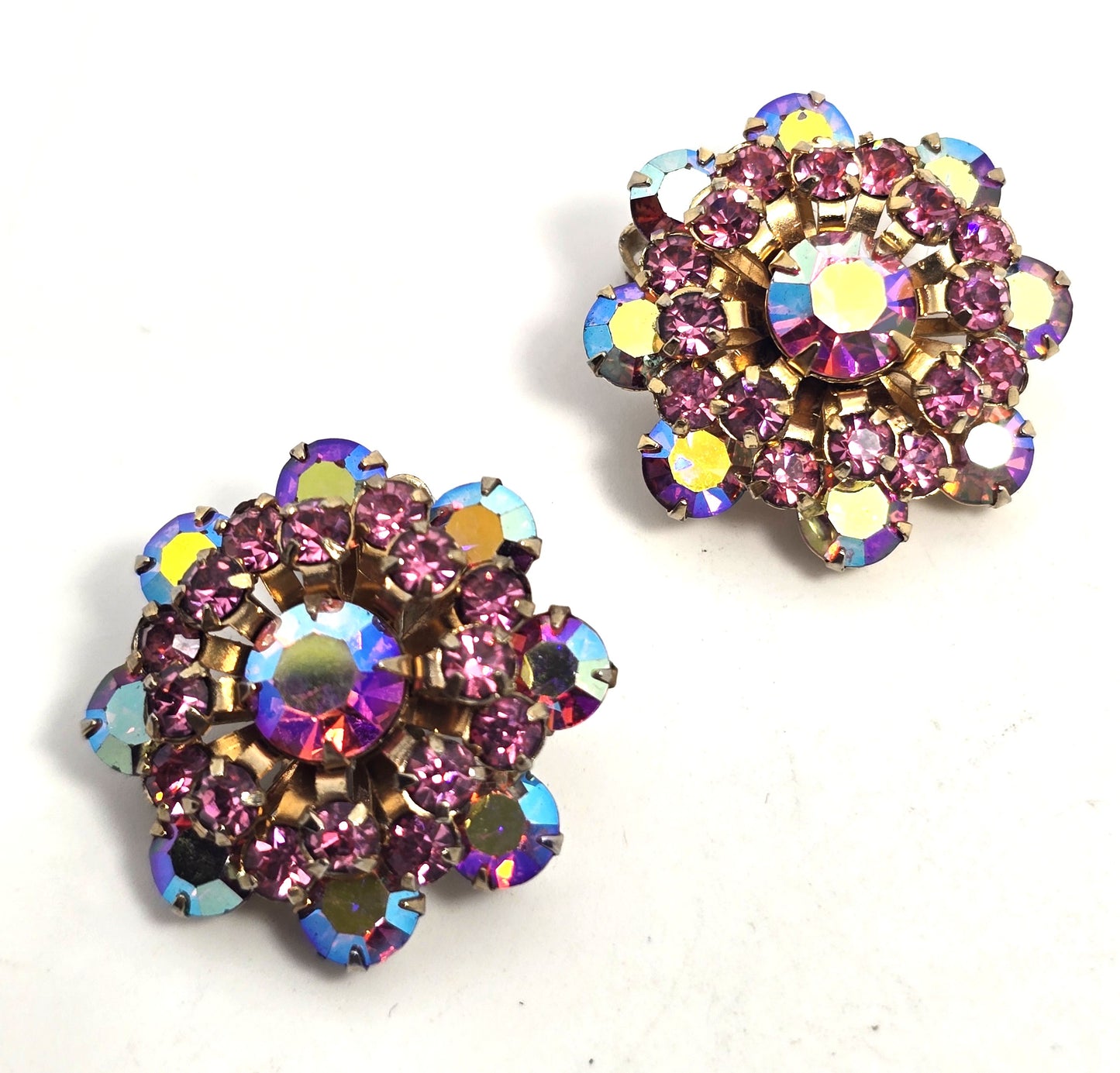 Weiss pink aurora borealis rhinestone gold toned flower vintage clip on earrings