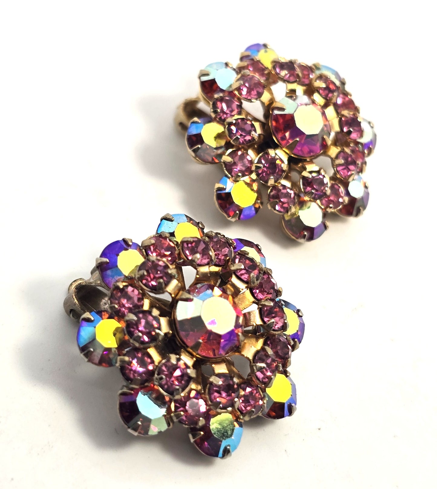 Weiss pink aurora borealis rhinestone gold toned flower vintage clip on earrings