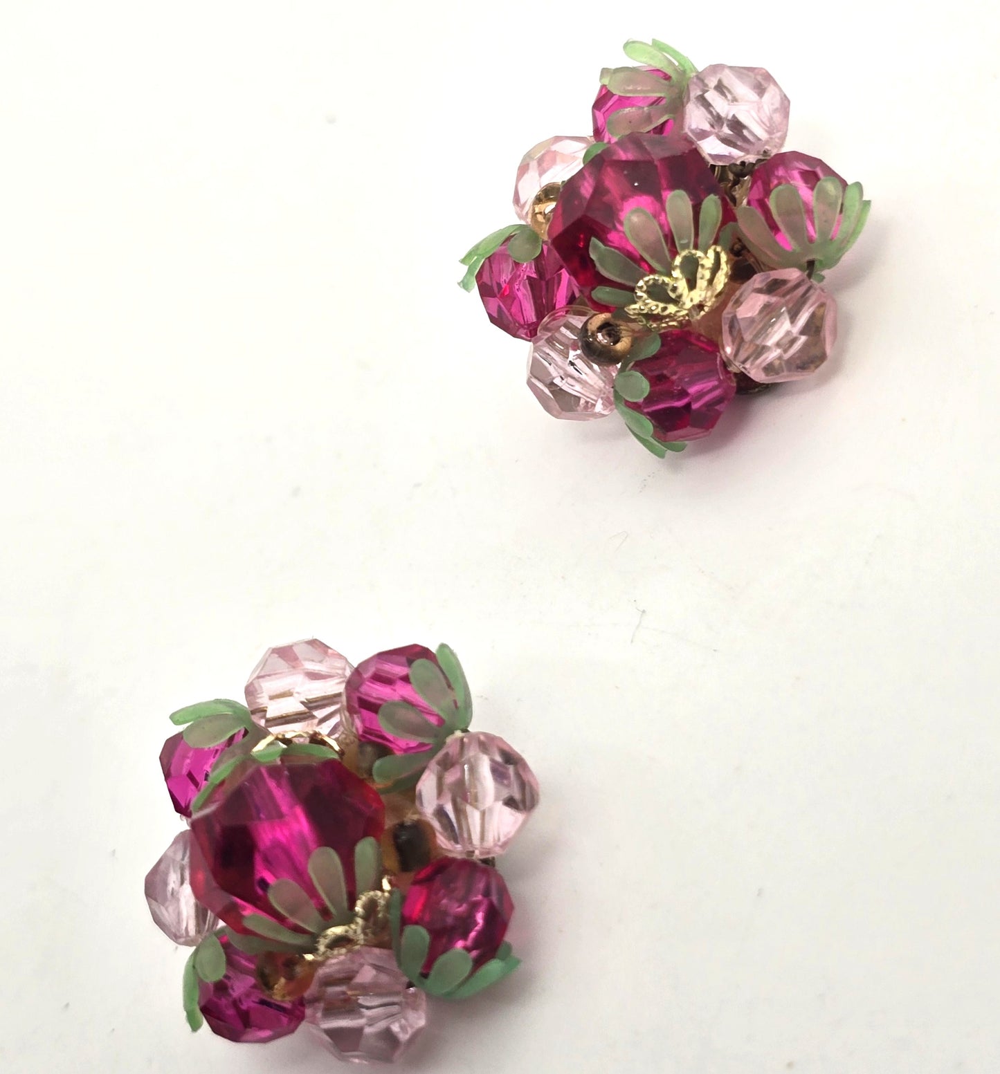 Strawberry pink and green plastic beaded gold toned vintage clip on earrings