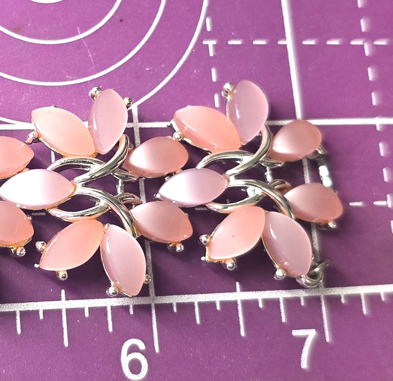 Pink and lavender purple moonglow thermoset lucite vintage bracelet