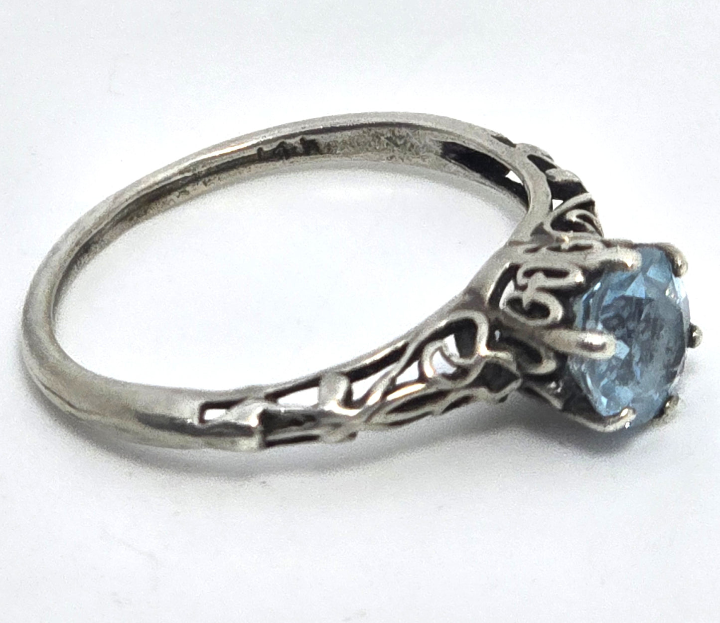 Blue Topaz round gemstone vintage filigree scroll sterling silver ring size 6