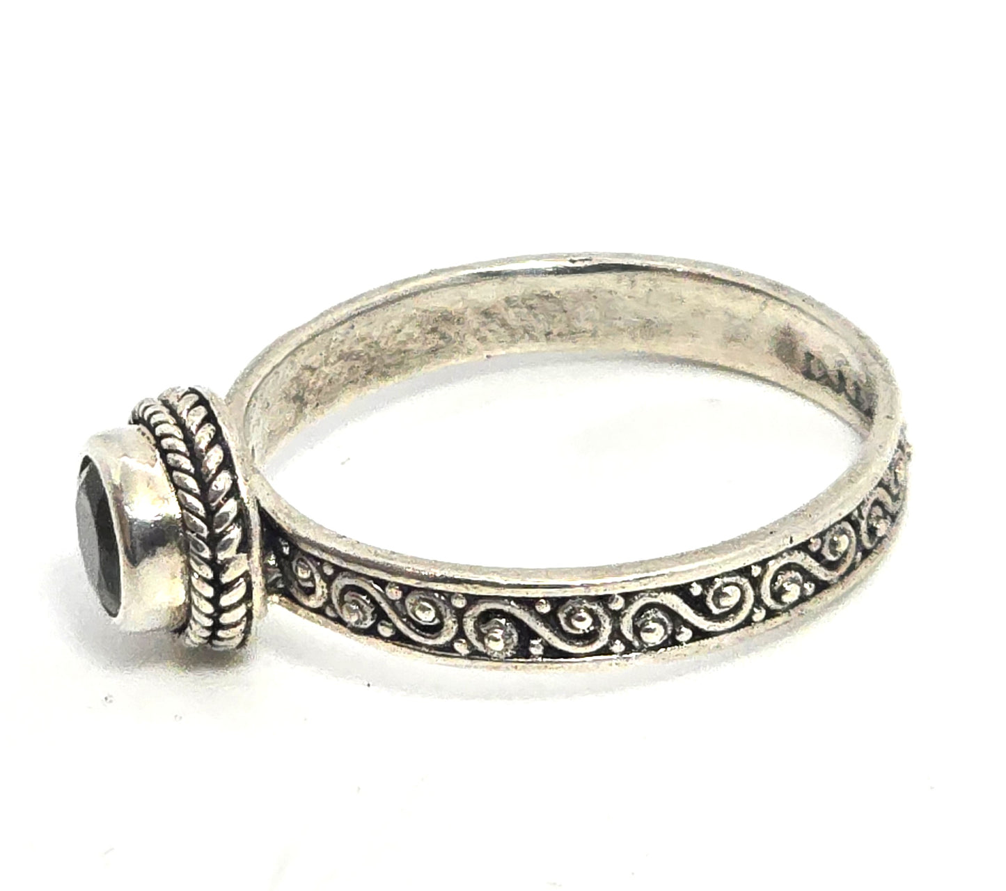 Sarda green peridot gemstone tribal Bali stacker sterling silver ring size 8