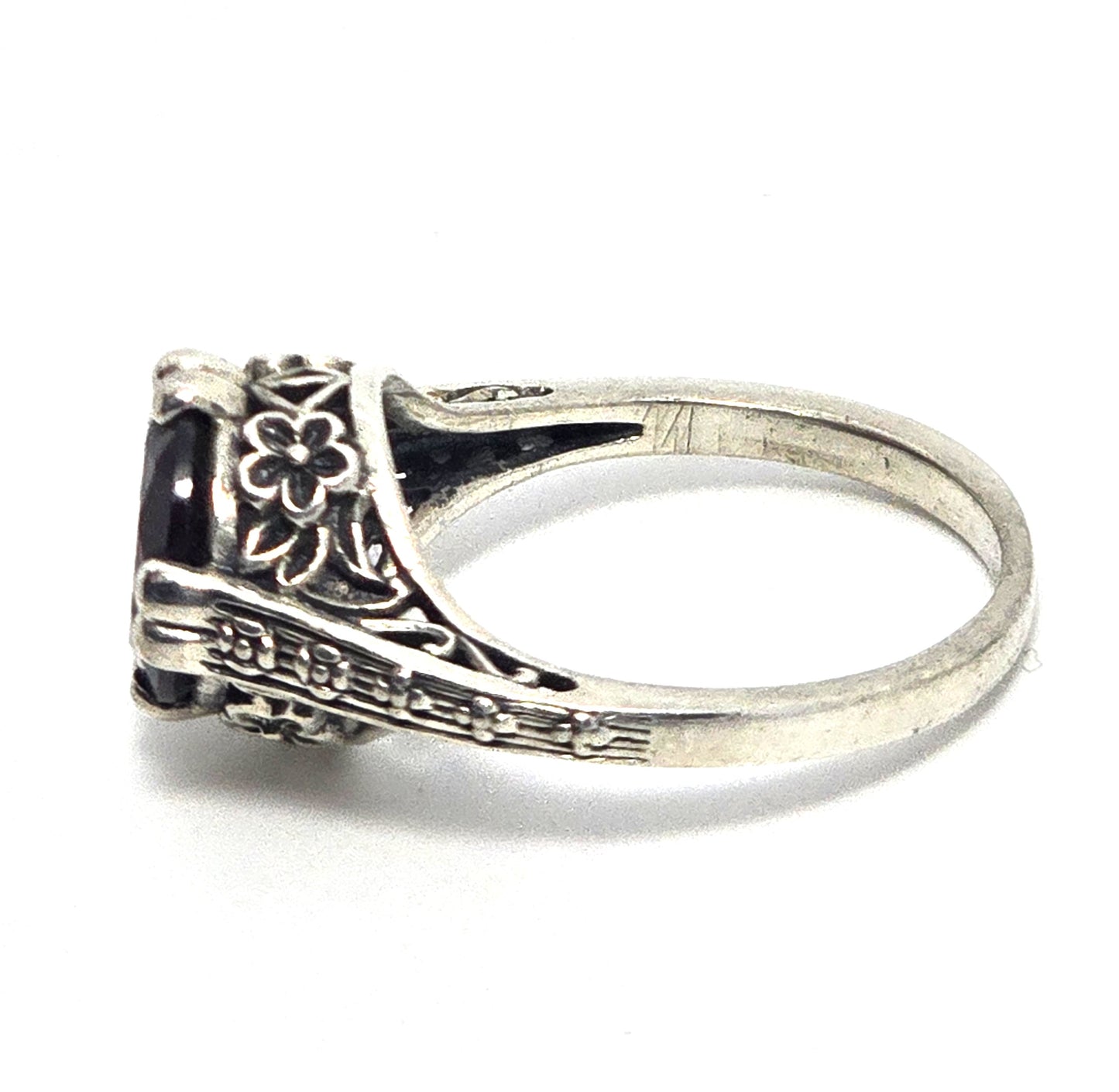 Art Deco style flower filigree garnet sterling silver ring size 6