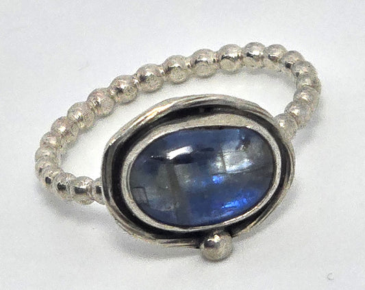 Labradorite flashy blue sterling silver ball band Bali tribal vintage ring size 7